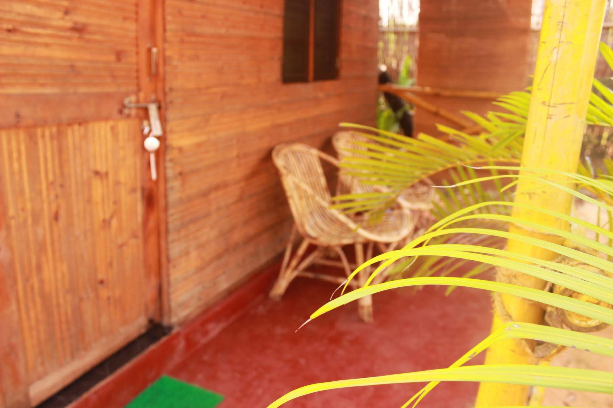 Tivai Beach Cottages Calangute Exterior foto